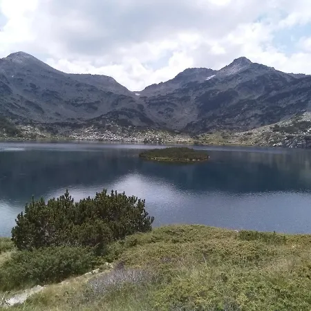 Studio Gondola Lift *